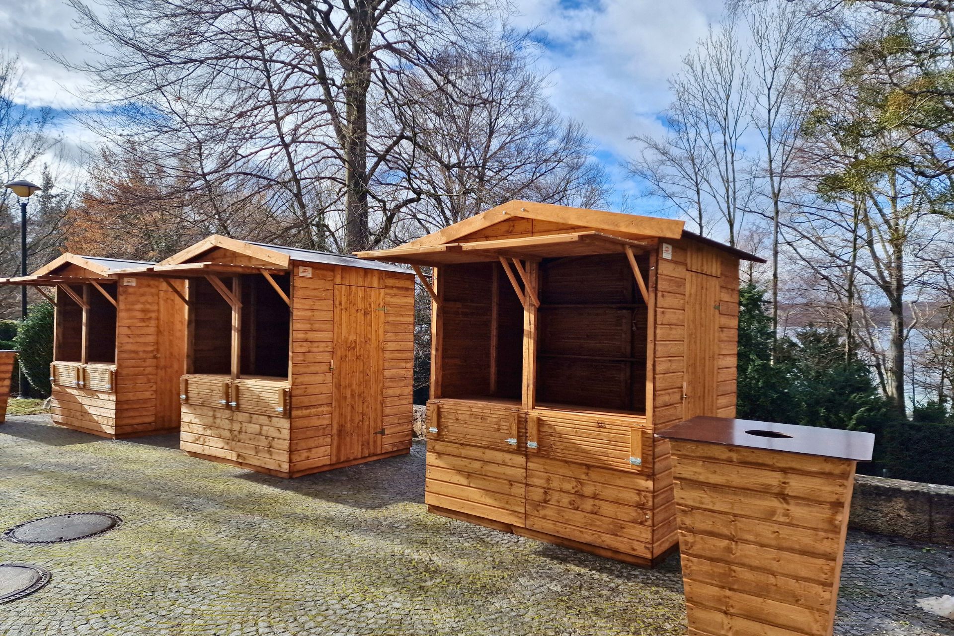 Markthuette mit Satteldach kaufen bei Markthuettenshop