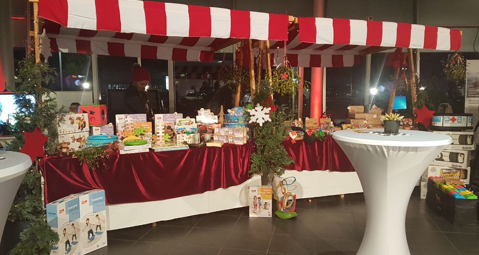 Marktstand kaufen bei eventTime, Deinem Markthütten-Shop, unkompliziert online bestellen Marktstand kaufen bei eventTime, Deinem Markthütten-Shop, unkompliziert online bestellen