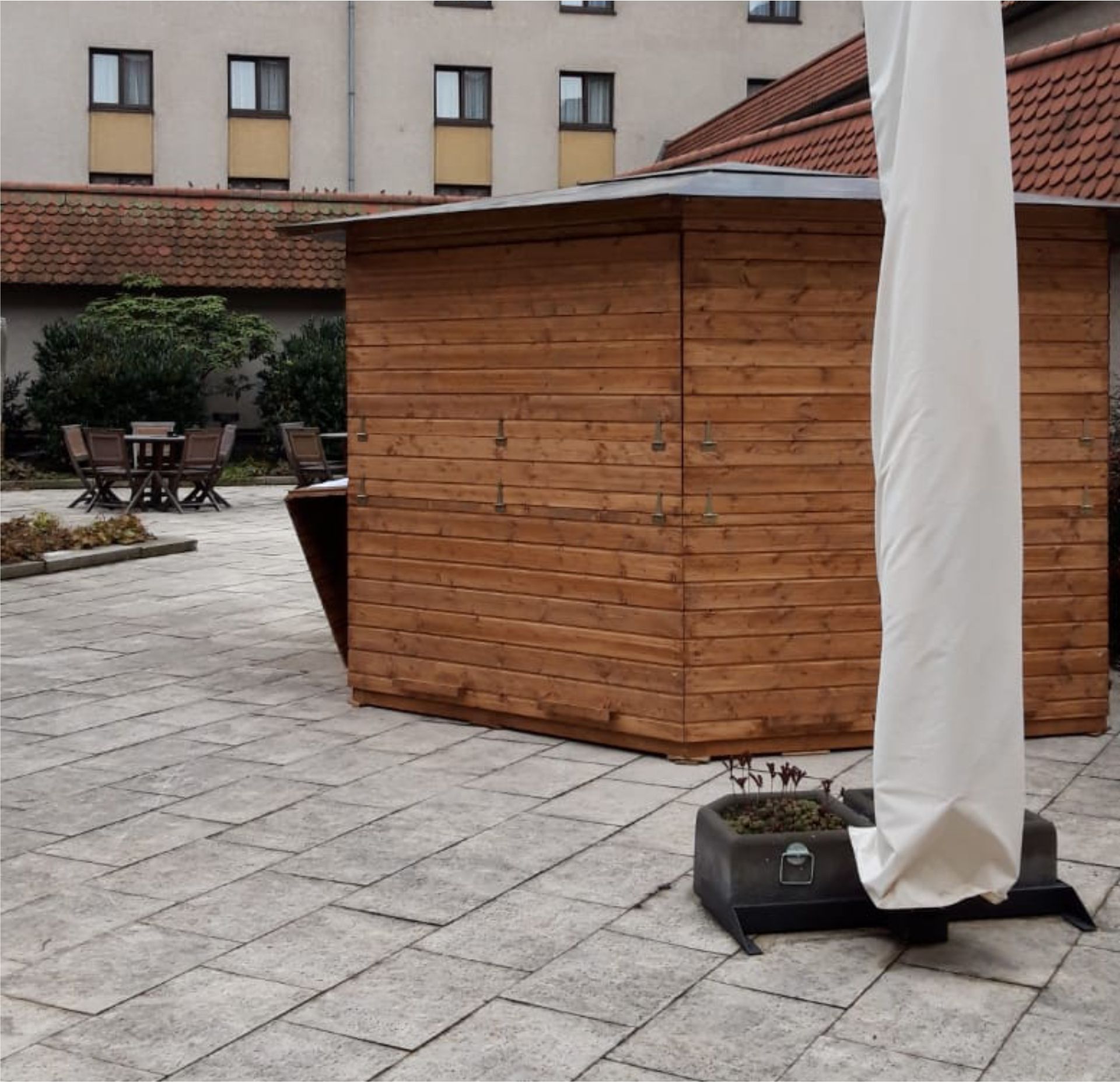 6 eckige Pavillons mieten 4m bei eventTIME, der Partyausstatter und Markthüttenshop